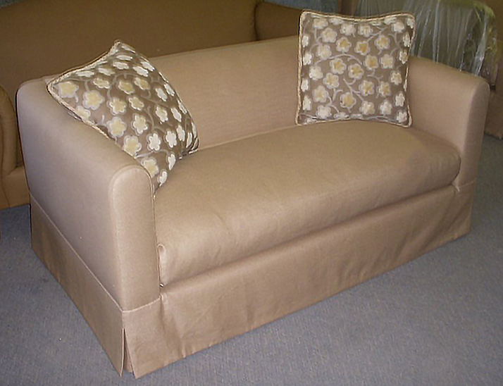 sofa+goldFloralPillows